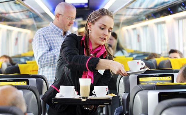 RegioJet принимает украинцев на работу