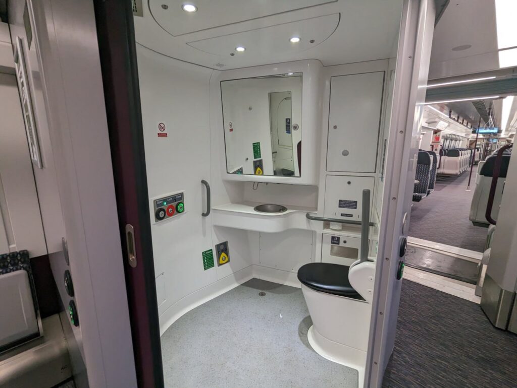 электропоезд Aventra от Alstom