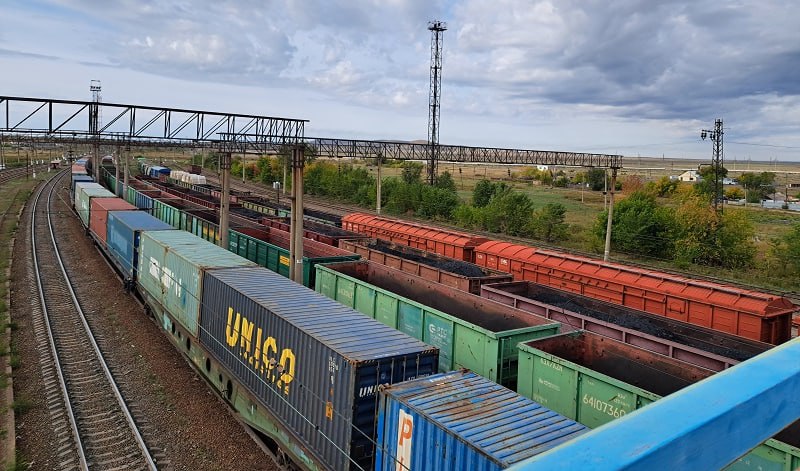 railway freight traffic