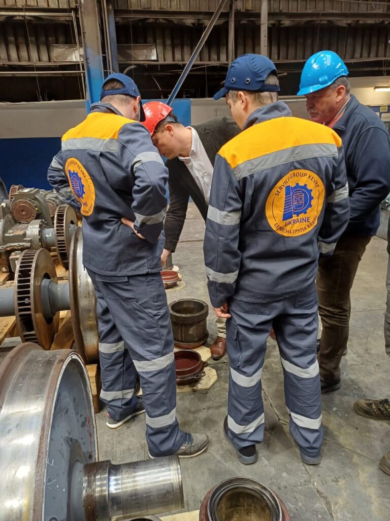 модернізувати рейкові автобуси