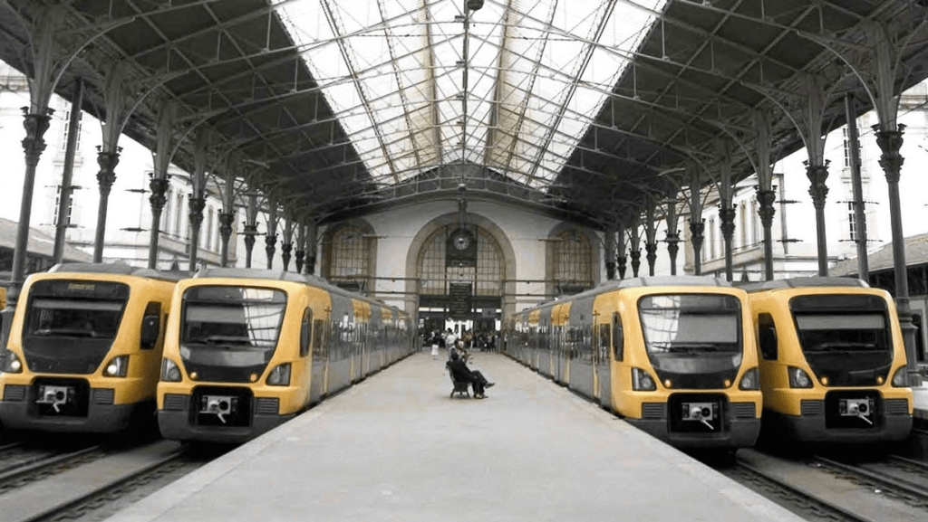 tender to supply electric trains