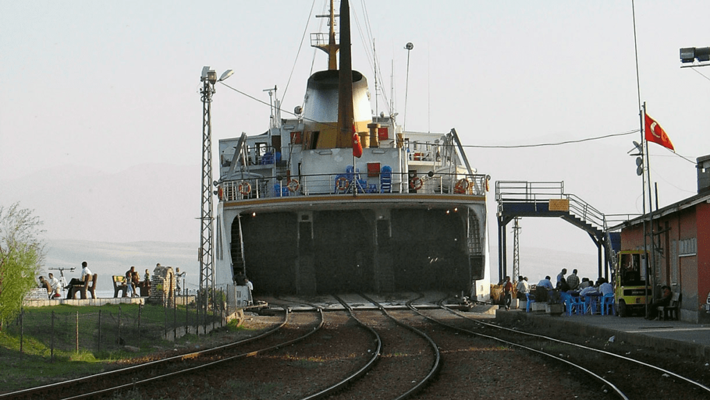 Railway transportation between Turkey and Iran