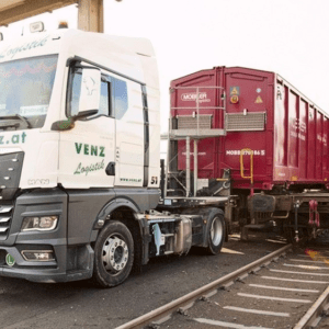 Lease of up to 600 container-carrying flat wagons