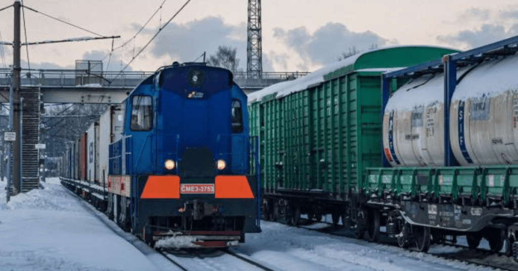 Контейнерний потяг запустили