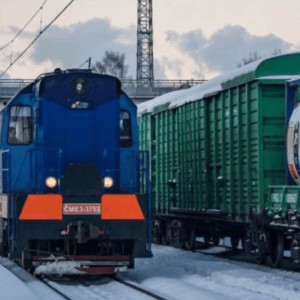 The container train between terminals