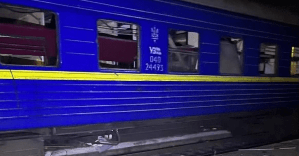 Russia shelled the railway station in Kherson