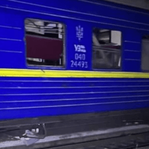 Россия обстреляла железнодорожный вокзал Херсона