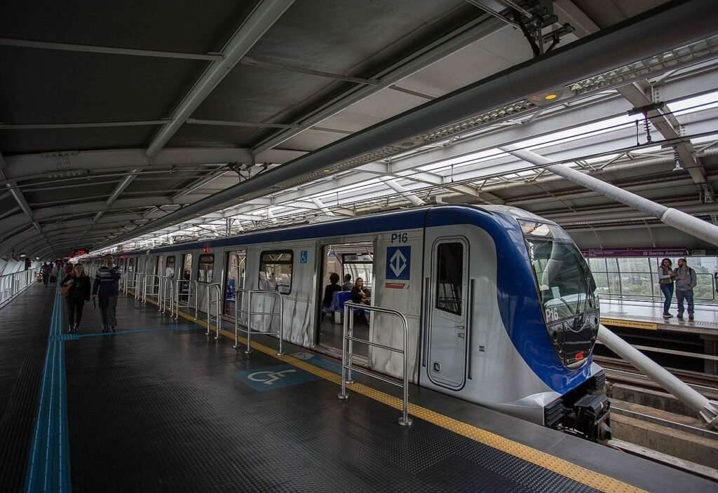 Tender for new trains for the metro