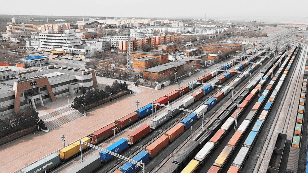 Freight trains: China-Europe routes through Kazakhstan
