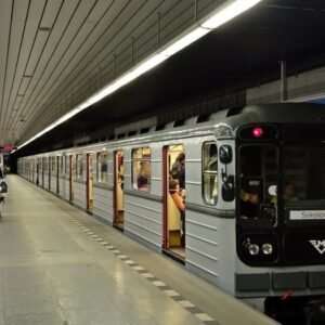 безпілотний рух на лініях метро