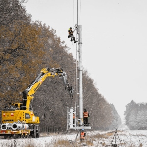 Development of 5G technology on railway infrastructure