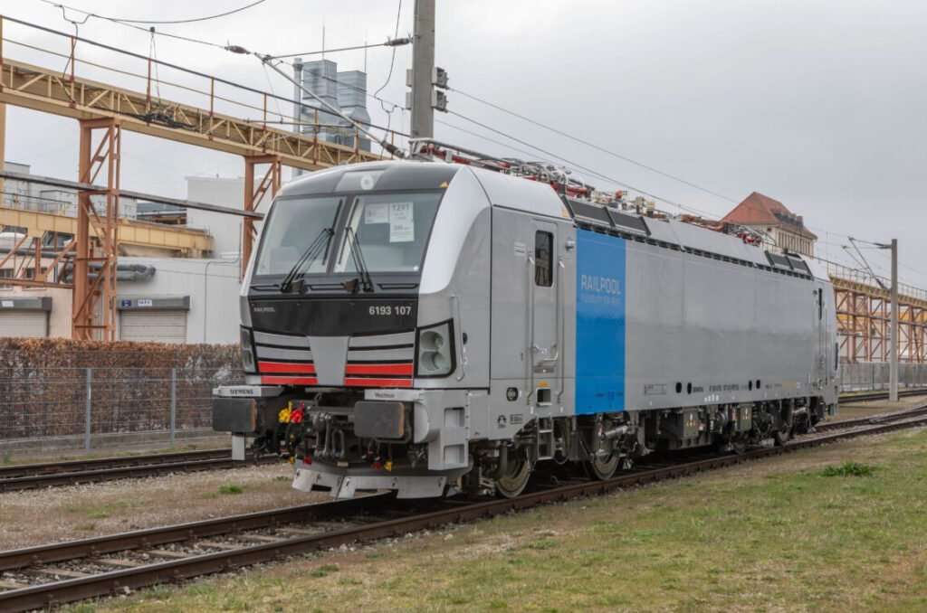 the supply Vectron locomotives