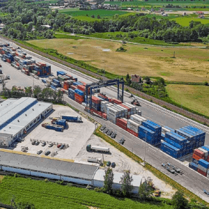 Обработка грузов на железнодорожном терминале