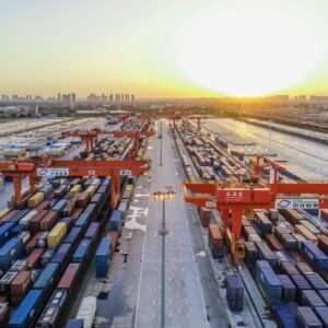 В сухом порту Сианя начал работать казахстанский терминал