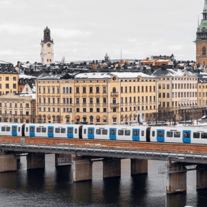 build trains for the metro