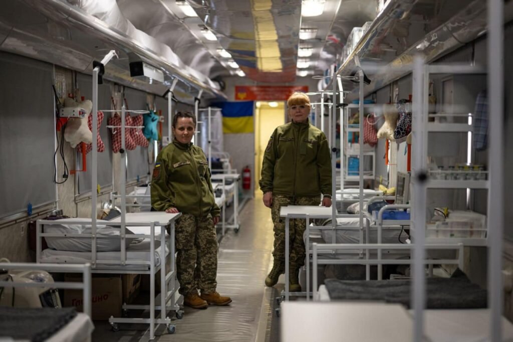 Ukrzaliznytsia demonstrated a medical evacuation train