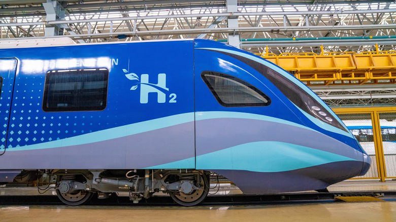 The trials of the first hydrogen train by CRRC