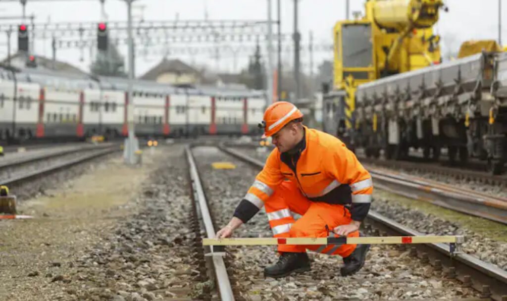 тендер на закупівлю залізничних платформ та думпкарів тендер на закупівлю залізничних платформ та думпкарів
