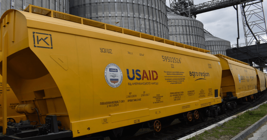 USAID acquired 25 grain hopper railcars USAID acquired 25 grain hopper railcars
