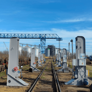 Установка вагонных домкратов на границе с Польшей