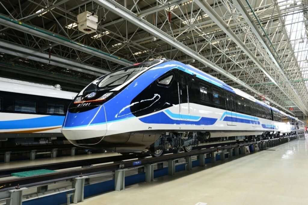CRRC Unveils New High-Speed Train CRRC Unveils New High-Speed Train