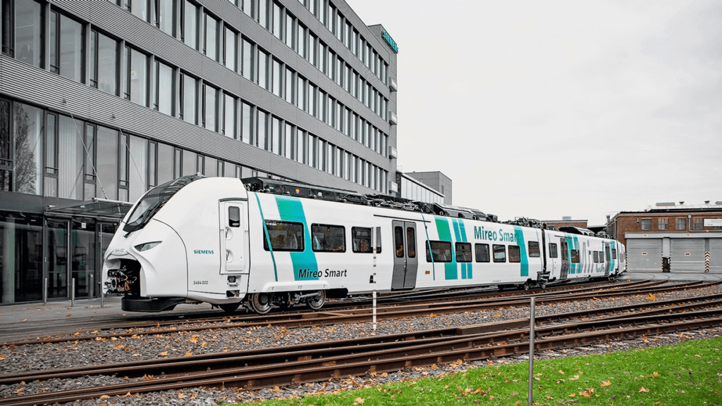 Tesla переходить на екологічно чисті поїзди Tesla переходить на екологічно чисті поїзди