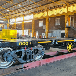 operator has ordered 275 flatbed railcars for containers