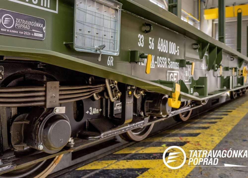 Tatravagonka начала поставки платформ для НАТО