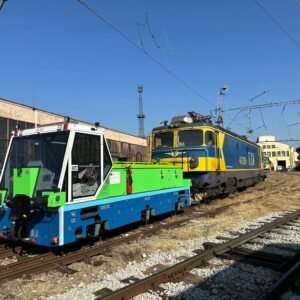 Express Service OOD shipped the first battery locomotive