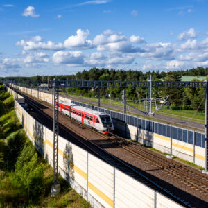 Литва внедряет солнечный шумозащитный экран