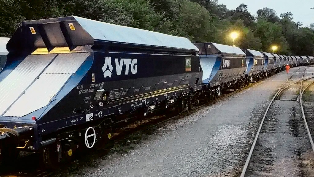 Mendip Rail Receives New Hopper Wagons from VTG Rail Mendip Rail Receives New Hopper Wagons from VTG Rail