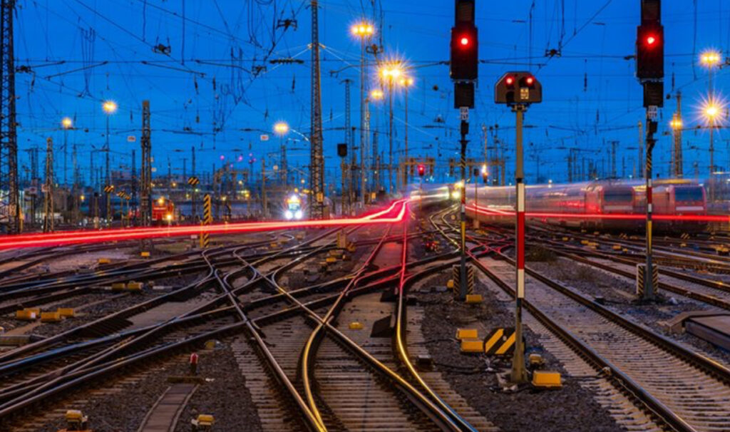 Contract to modernize signaling and telecommunications for Network Rail Contract to modernize signaling and telecommunications for Network Rail