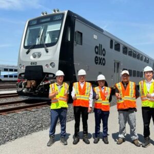 CRRC представила інтер'єр нового двоповерхового пасажирського вагона