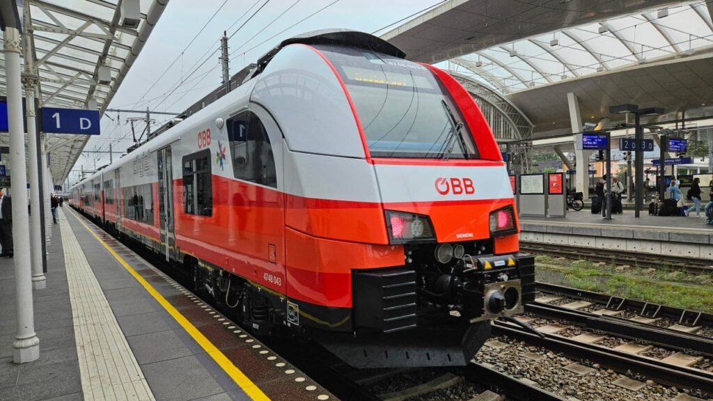 Siemens Cityjet Desiro ML Train Delivered to ÖBB for Salzburg Region Operations