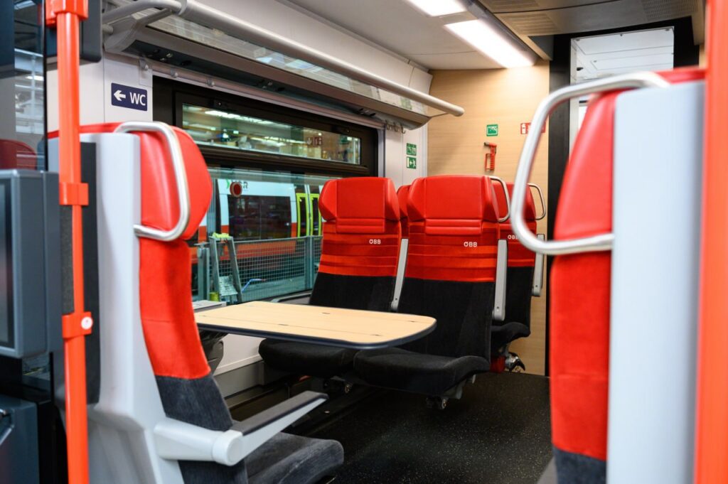 Siemens Cityjet Desiro ML Train Delivered to ÖBB for Salzburg Region Operations