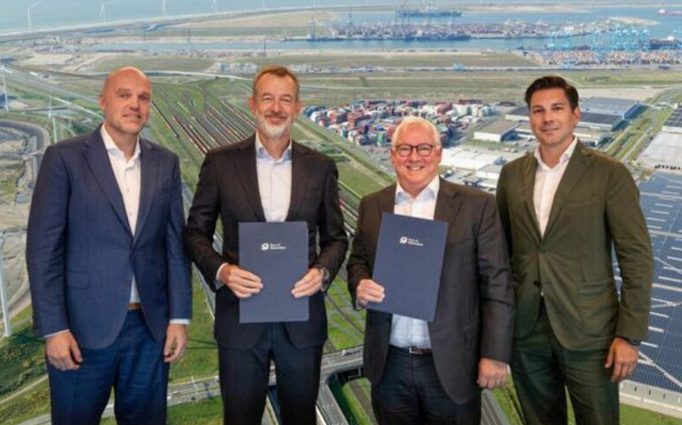 railway station railway station