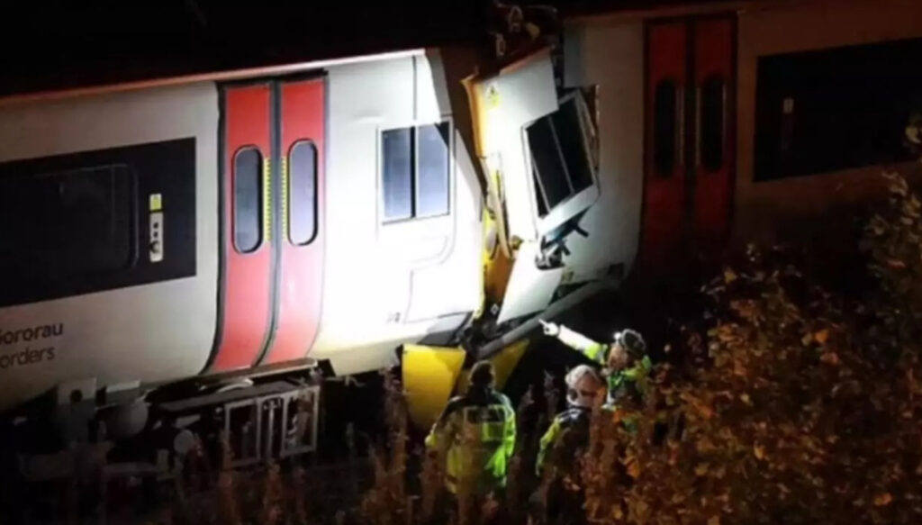 Столкновение поездов Столкновение поездов