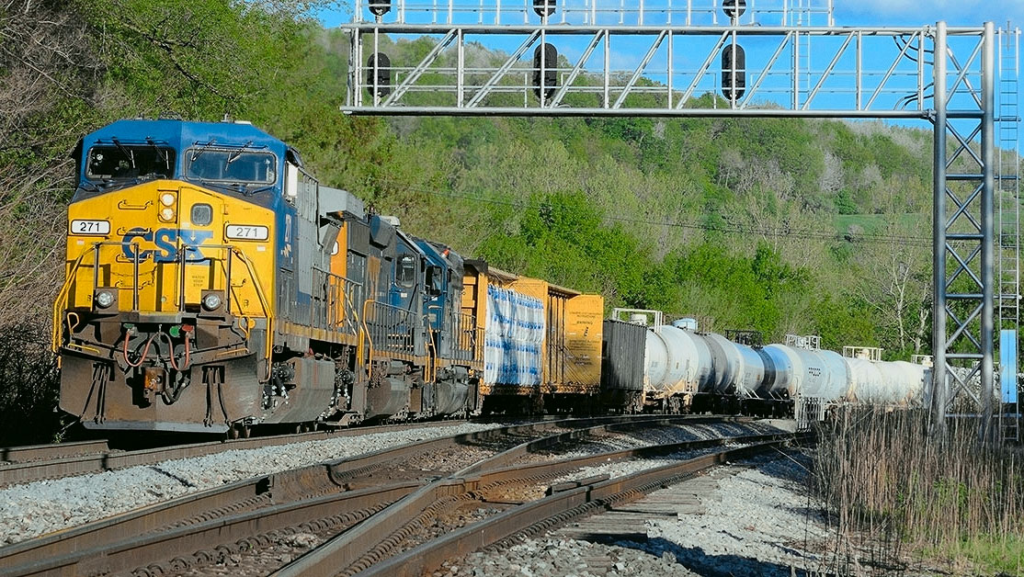 железнодорожными операторами 