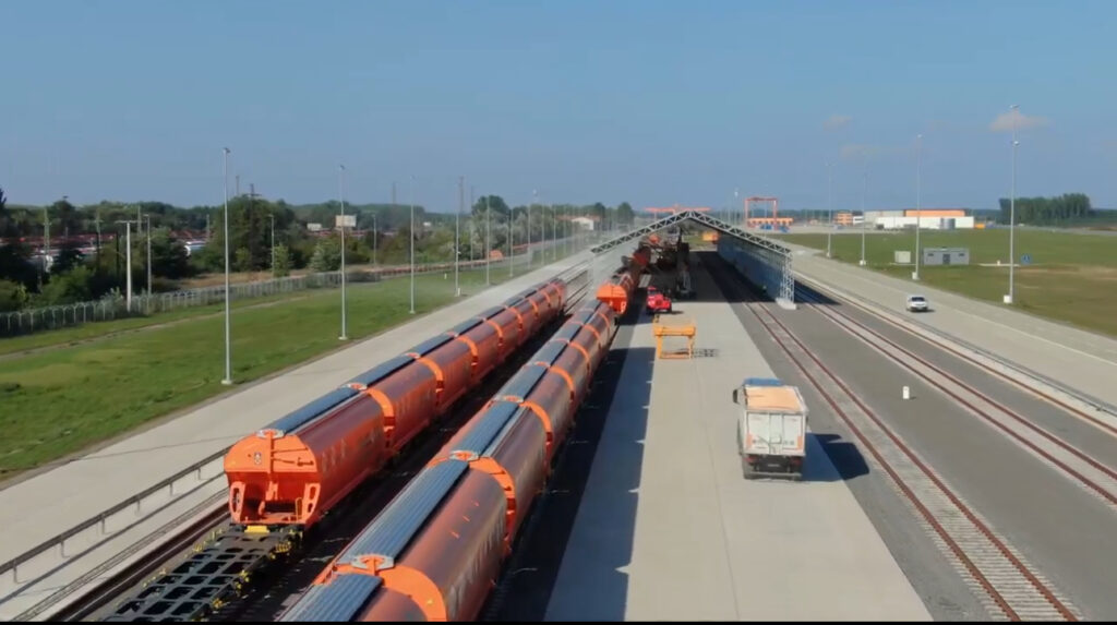 EWG Grain Hoppers EWG Grain Hoppers