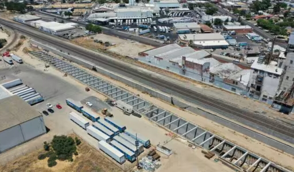 The amazing train line