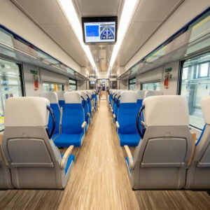 electric trains connecting Bucharest to Brașov