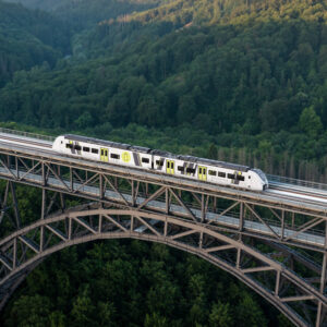 battery-powered Mireo Plus B trains