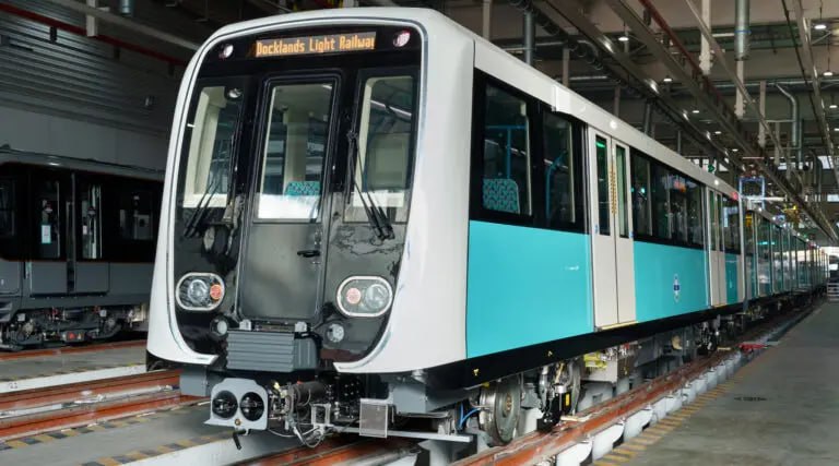 New Metro Trains in London New Metro Trains in London