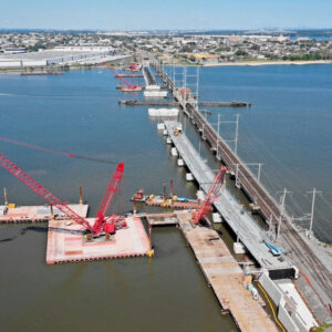 будівництво мосту