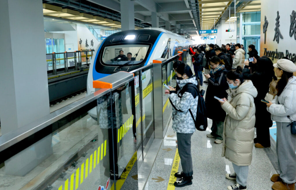 Shanghai airport rail link