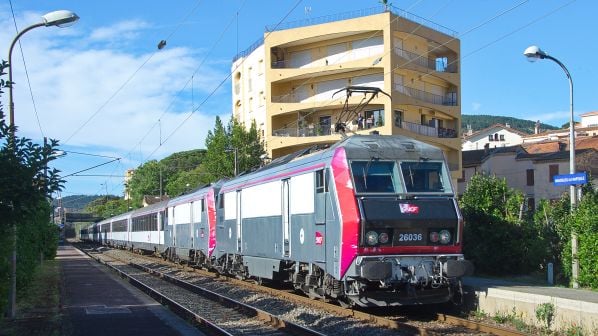 The French railway operator SNCF has ordered new passenger trains for the first time in 45 years. The company is acquiring 180 sleeper carriages and 30 locomotives to modernize its night train fleet. The French railway operator SNCF has ordered new passenger trains for the first time in 45 years. The company is acquiring 180 sleeper carriages and 30 locomotives to modernize its night train fleet.