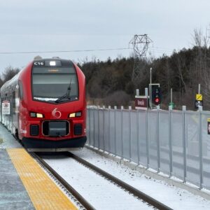 С начала года в Оттаве курсируют современные дизельные поезда Stadler, разработанные для городского железнодорожного сообщения.