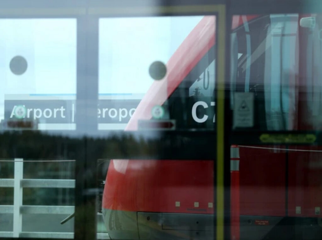The new rail connection to Ottawa International Airport The new rail connection to Ottawa International Airport