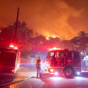 Amtrak приостанавливает ключевые услуги на фоне разрушительных пожаров в Лос-Анджелесе