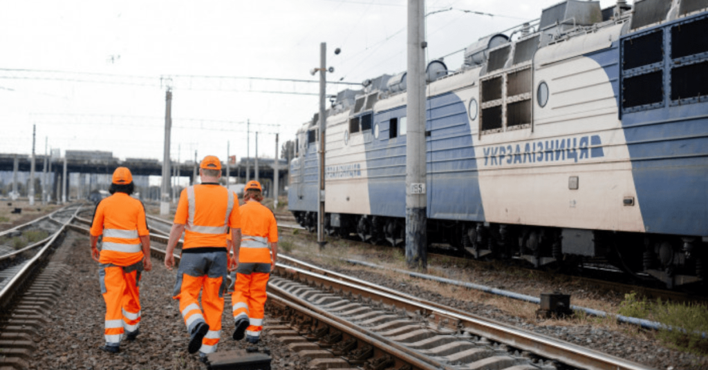 The Railway Workers and Transport Builders Union of Ukraine is actively pushing for salary increases for Ukrainian railway workers in 2025